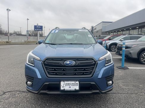 Used 2023 Subaru Forester Premium image 2