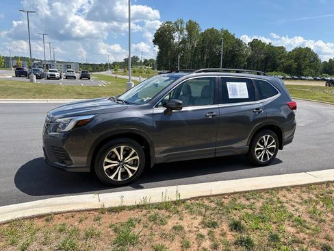 Certified 2023 Subaru Forester Limited AWD/4WD image 4