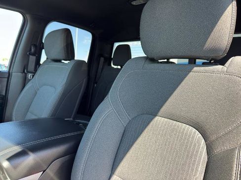 Used 2022 RAM 1500 Big Horn AWD/4WD image 28