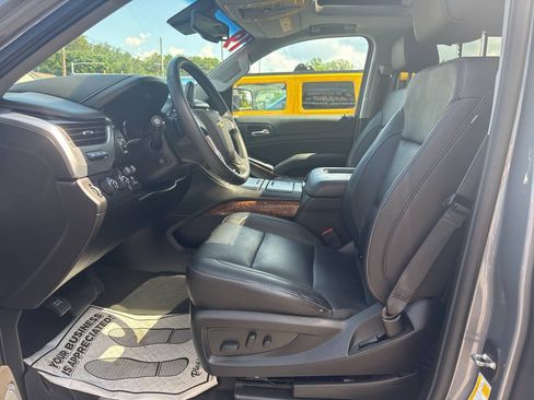 Used 2019 Chevrolet Tahoe Premier AWD/4WD image 14