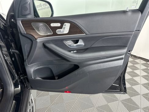 Certified 2025 Mercedes-Benz GLE 53 AMG 4MATIC image 15