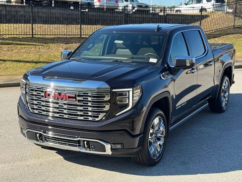 New 2026 GMC Sierra 1500 Denali w/ Denali Reserve Package image 10