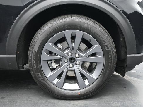 New 2026 Ford Explorer Active w/ Active Comfort Package image 38