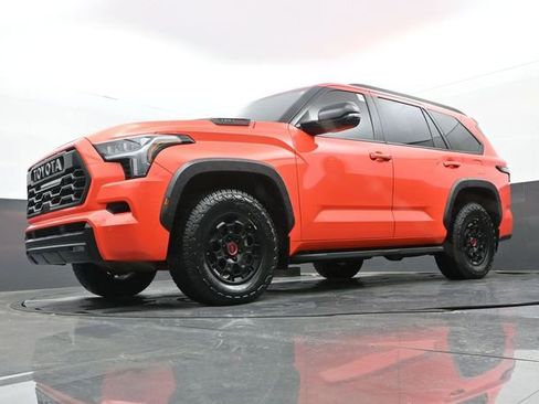 Used 2023 Toyota Sequoia TRD Pro AWD/4WD image 31