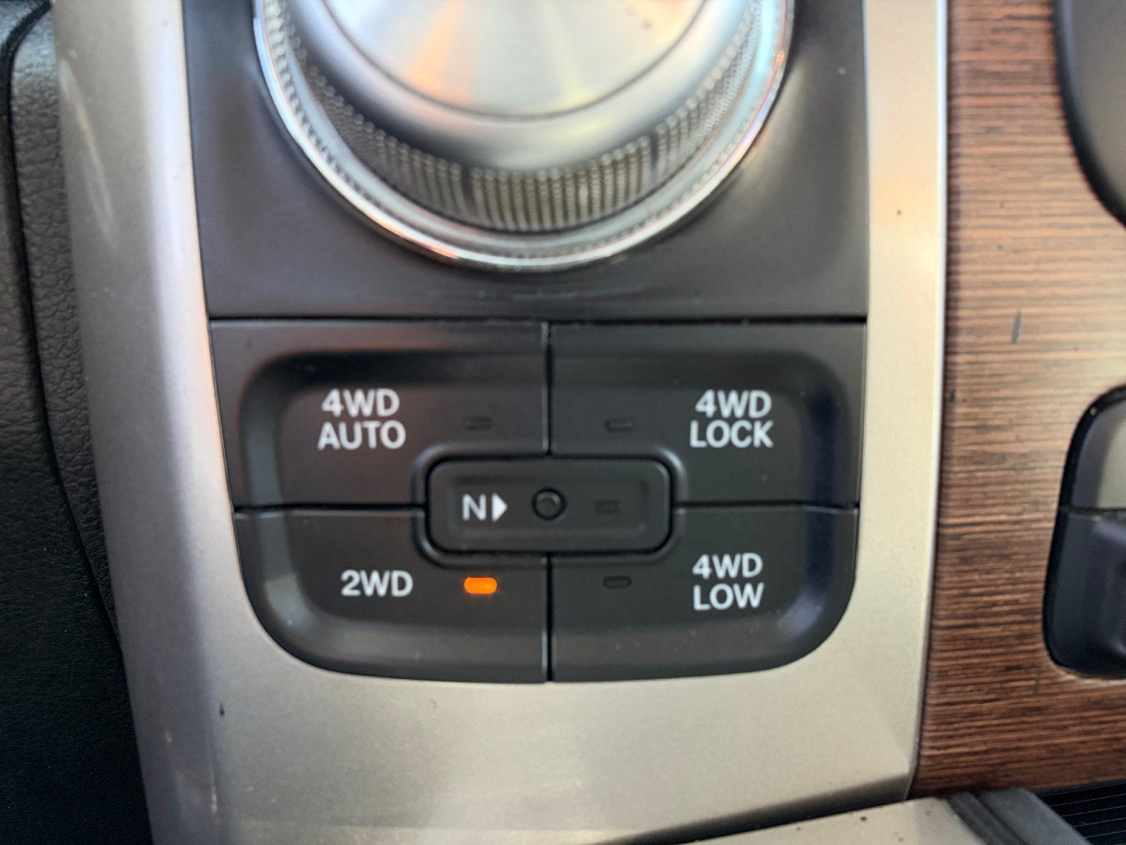 Used 2016 RAM 1500 Laramie w/ Convenience Group AWD/4WD image 29
