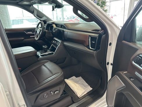 Used 2024 GMC Sierra 1500 Denali w/ Technology Package image 19