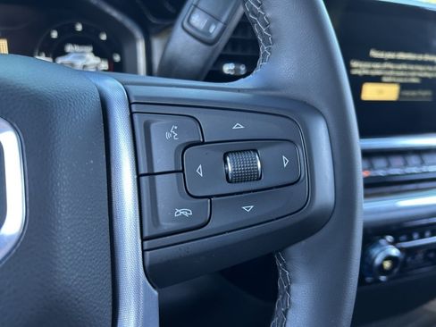 Used 2024 GMC Sierra 1500 Elevation image 30