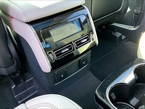 Certified 2025 Lincoln Aviator Reserve w/ Equipment Group 201A image 35