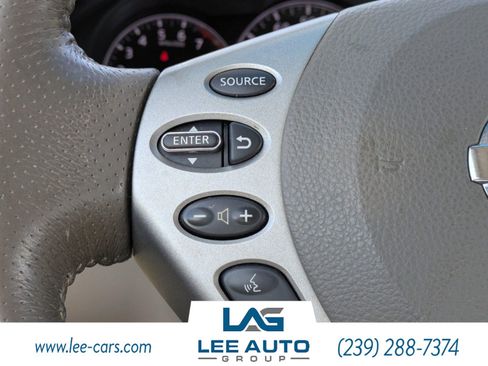 Used 2011 Nissan Altima 3.5 SR w/ 3.5SR Premium Pkg image 19