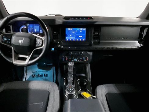 Used 2022 Ford Bronco Big Bend w/ Sasquatch Package image 8