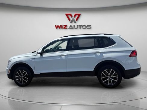 Used 2019 Volkswagen Tiguan SE w/ Panoramic Sunroof Package AWD/4WD image 2