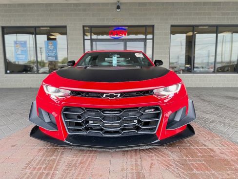 Used 2020 Chevrolet Camaro ZL1 RWD image 21