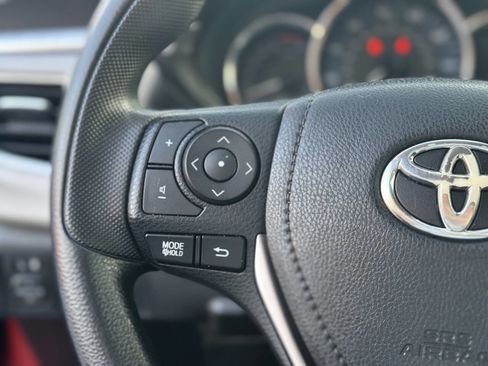 Used 2016 Toyota Corolla LE image 21