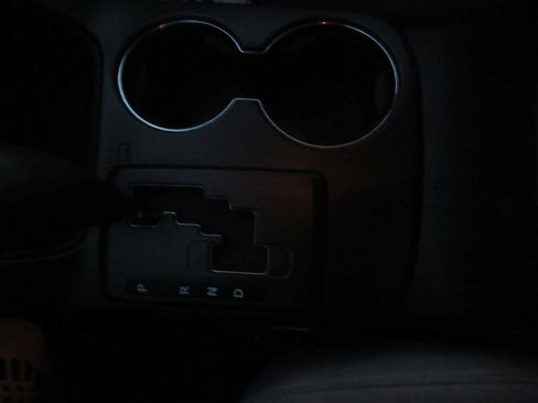 Used 2013 Kia Sorento LX image 20