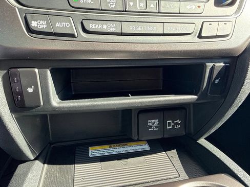 Used 2022 Honda Pilot Special Edition image 17