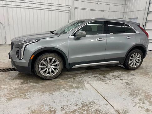 Used 2023 Cadillac XT4 Premium Luxury FWD image 14