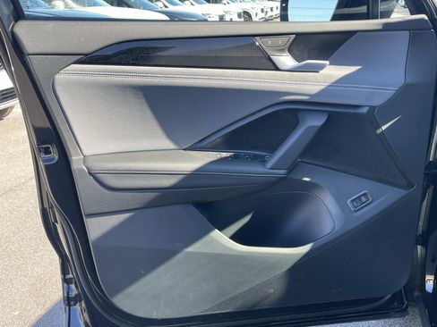 New 2026 Volkswagen Tiguan SE AWD/4WD image 15