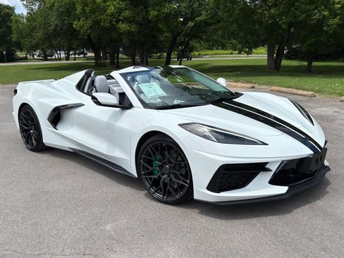 Used 2023 Chevrolet Corvette Stingray Premium Conv w/ 3LT RWD image 1