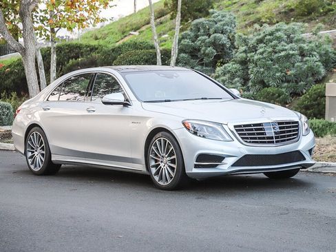 Used 2017 Mercedes-Benz S 550 Sedan image 9
