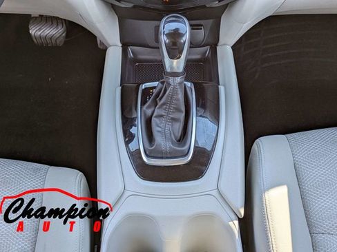 Used 2020 Nissan Rogue Sport SV image 23