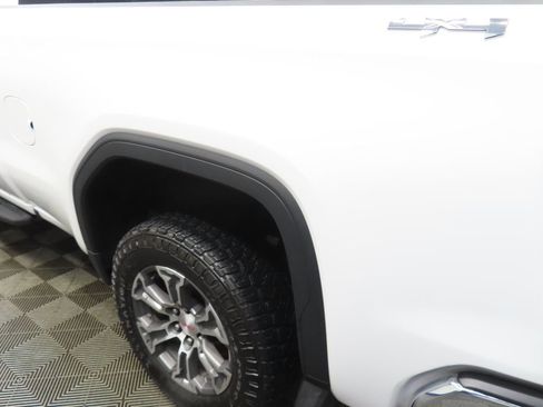 Used 2023 GMC Sierra 1500 SLT w/ SLT Convenience Package image 43