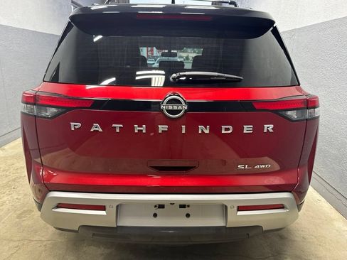 Used 2022 Nissan Pathfinder SL AWD/4WD image 32
