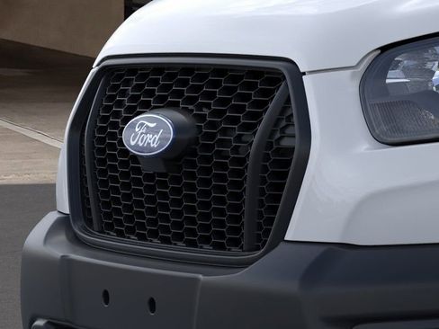 New 2026 Ford Transit 250 148 Medium Roof RWD image 17