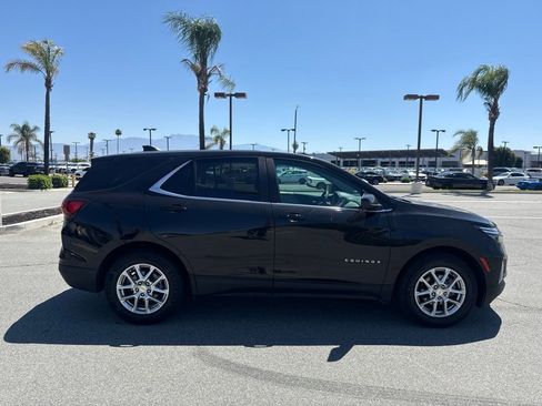 Used 2023 Chevrolet Equinox LT w/ Driver Convenience Package FWD image 9