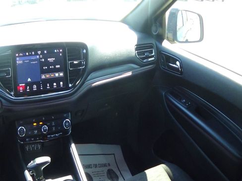 Certified 2025 Dodge Durango GT w/ Trailer Tow Group IV AWD/4WD image 17