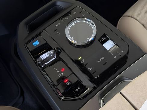 Used 2025 BMW iX M60 AWD/4WD image 19