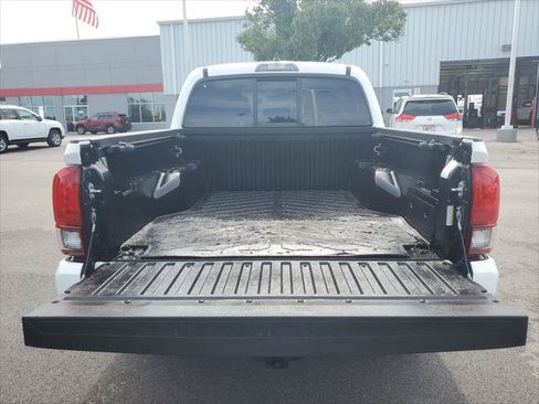 Certified 2023 Toyota Tacoma SR AWD/4WD image 9