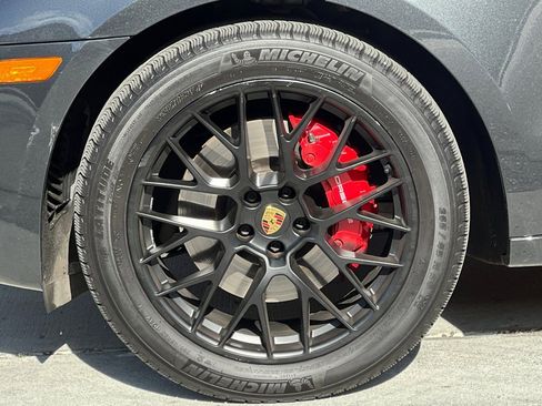 Used 2018 Porsche Macan GTS image 25