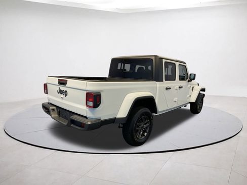 Certified 2024 Jeep Gladiator Sport image 6