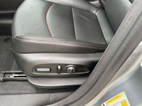Certified 2024 Chevrolet Equinox RS w/ RS Leather Package AWD/4WD image 19