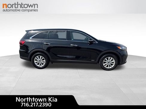 Used 2019 Kia Sorento LX image 5