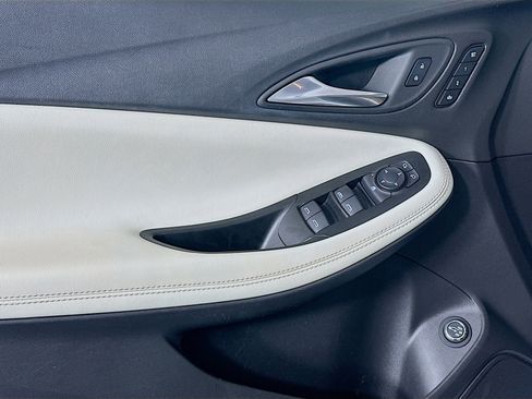 Used 2022 Buick Encore GX Essence w/ Advanced Technology Package FWD image 15
