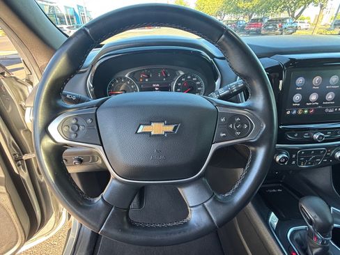 Used 2023 Chevrolet Traverse LT AWD/4WD image 12