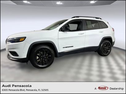 Used 2023 Jeep Cherokee Altitude Lux