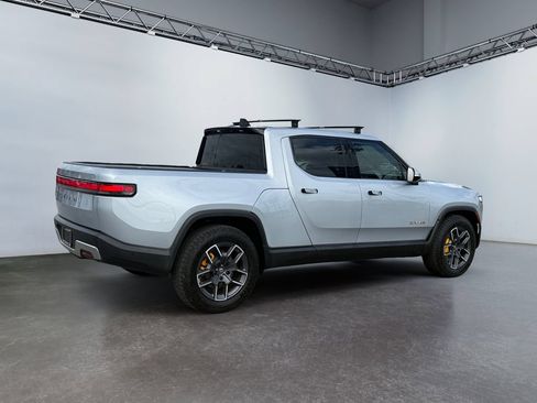Used 2022 Rivian R1T Adventure AWD/4WD image 3