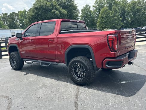 Used 2025 GMC Sierra 1500 AT4 w/ AT4 Premium Package AWD/4WD image 6