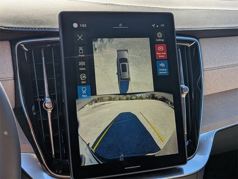 New 2026 Volvo XC90 B6 Ultra w/ Protection Package Premier image 24