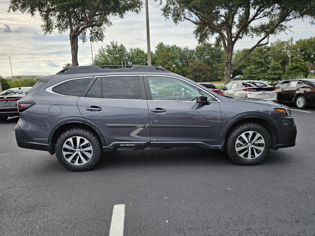 Used 2022 Subaru Outback Premium AWD/4WD image 2
