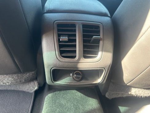 Used 2015 Ford Taurus SEL w/ Equipment Group 201A image 23