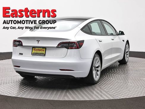 Used 2023 Tesla Model 3 Standard Range RWD image 5