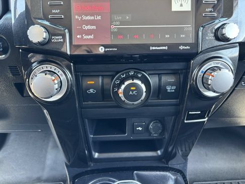 Used 2021 Toyota 4Runner TRD Off-Road Premium w/ Moonroof Package AWD/4WD image 25