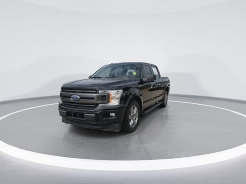 Used 2018 Ford F150 XLT w/ Equipment Group 302A Luxury image 4