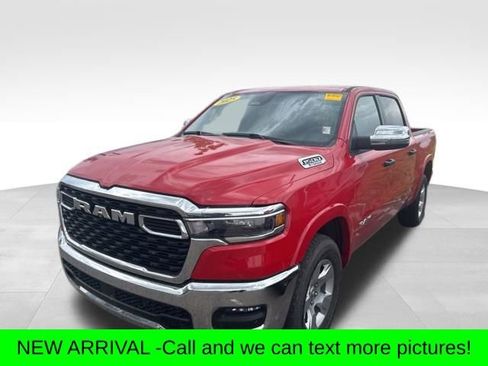 Used 2025 RAM 1500 Big Horn AWD/4WD image 1