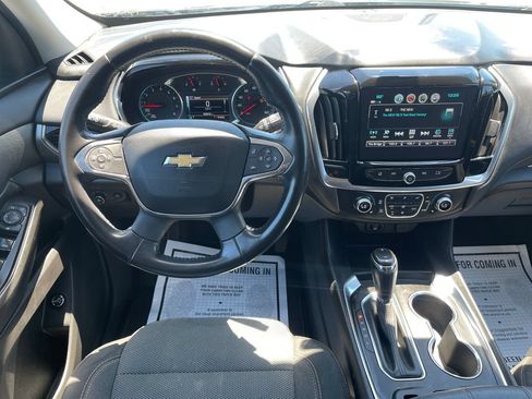 Used 2019 Chevrolet Traverse LT AWD/4WD image 16