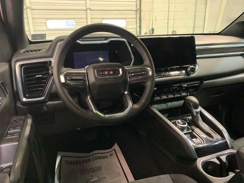 Used 2023 GMC Canyon Elevation w/ Trailering Package image 4