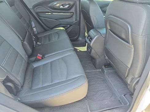 Used 2024 GMC Terrain Denali w/ Denali Premium Package AWD/4WD image 12